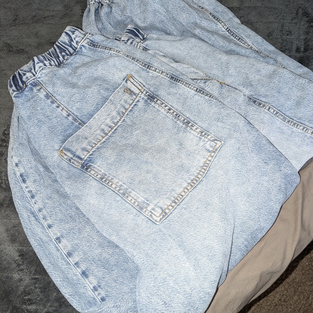 Anthropologie Pilcro parachute pants size L.